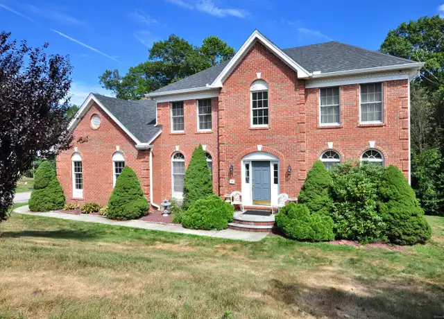 Property at 34 Auburn Knl, East Hampton, CT, 06424, 4 beds, 2.5 baths, [object Object]