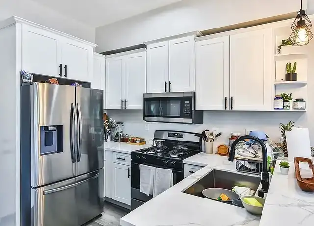 Property at 9223 Cypress Ave, Fontana, CA, 92335, 2 beds, 1.5 baths, [object Object]