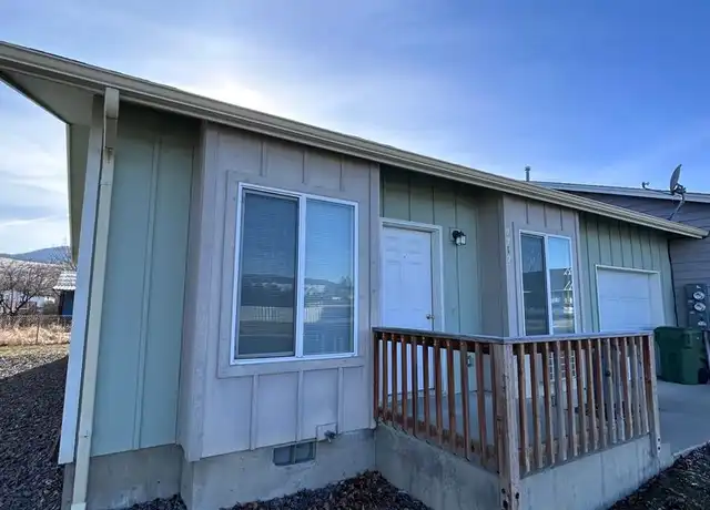 Property at 2212 Jakob Ave, La Grande, OR, 97850, 2 beds, 2 baths, [object Object]