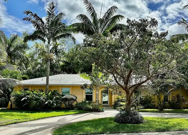 Property at 15 Miramar Rd, Stuart, FL, 34996, 3 beds, 2 baths, [object Object]
