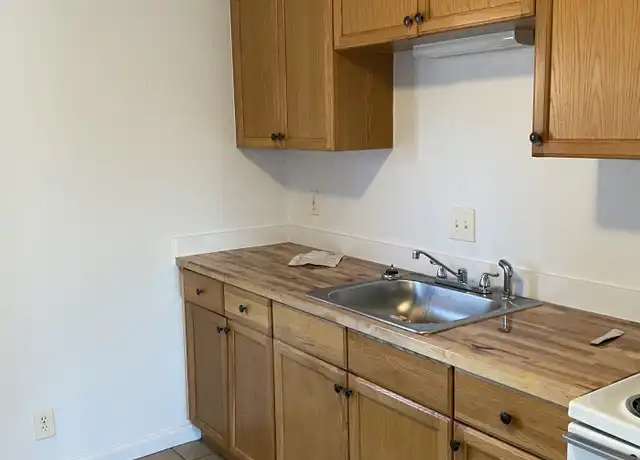 Property at 313 Montclaire Dr SE Unit 07, Albuquerque, NM, 87108, 1 bed, 1 bath, [object Object]