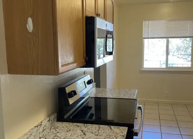 Property at 313 Montclaire Dr SE Unit 07, Albuquerque, NM, 87108, 1 bed, 1 bath, [object Object]