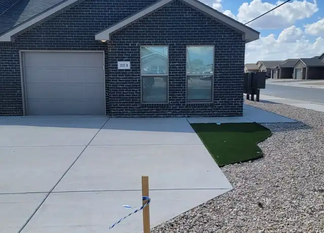 Property at 2125 N Jayton Ave Unit B, Lubbock, TX, 79403, 3 beds, 2 baths, [object Object]