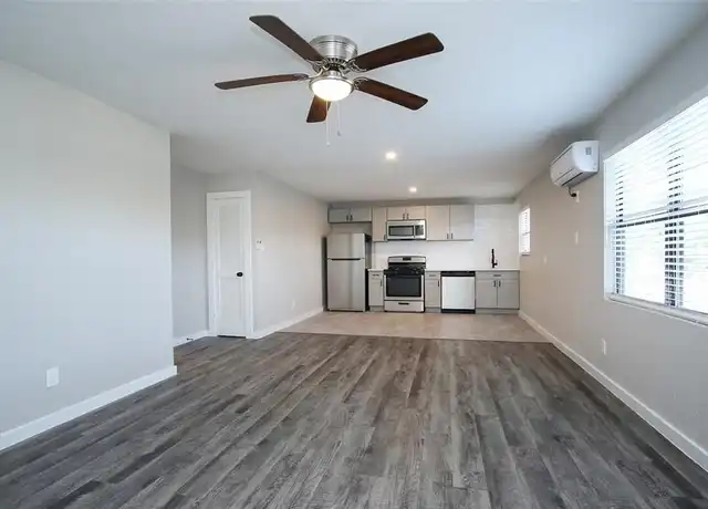 Property at 5201 Crawford St, Houston, TX, 77004, 2 beds, 1 bath, [object Object]