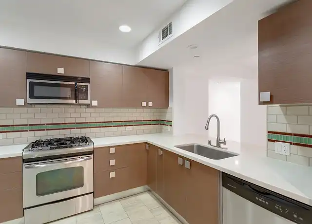 Property at 1600 westgate ave - 1600 S Westgate Ave, Los Angeles, CA, 90025, 2 beds, 2.5 baths, [object Object]