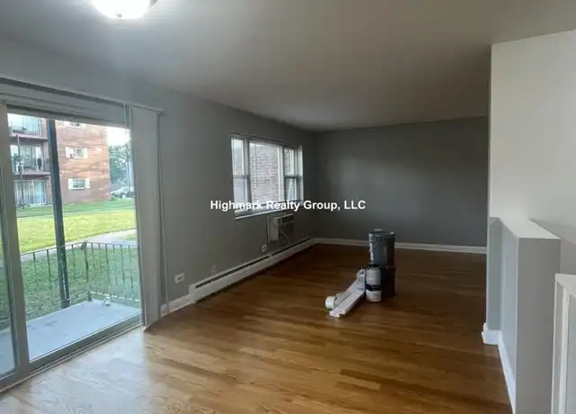 Property at 1004 S River Rd, Des Plaines, IL, 60016, 3 beds, 1 bath, [object Object]