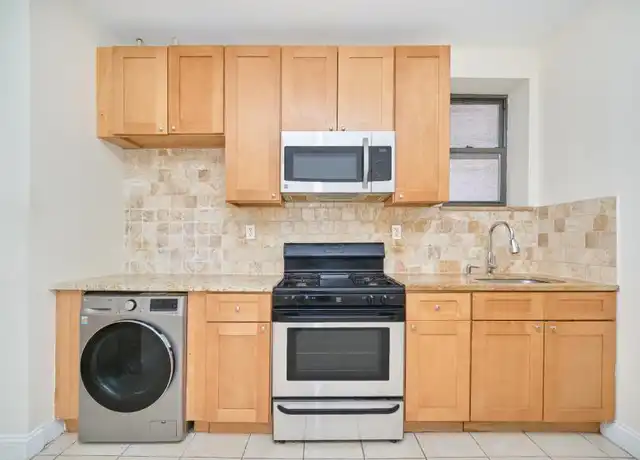 Property at 557 W 144th St, New York, NY, 10031, 3 beds, 1 bath, [object Object]