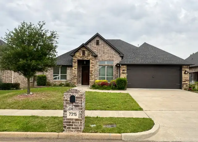 Property at 7315 Rolling Acres Pl, Tyler, TX, 75707, 4 beds, 2 baths, [object Object]