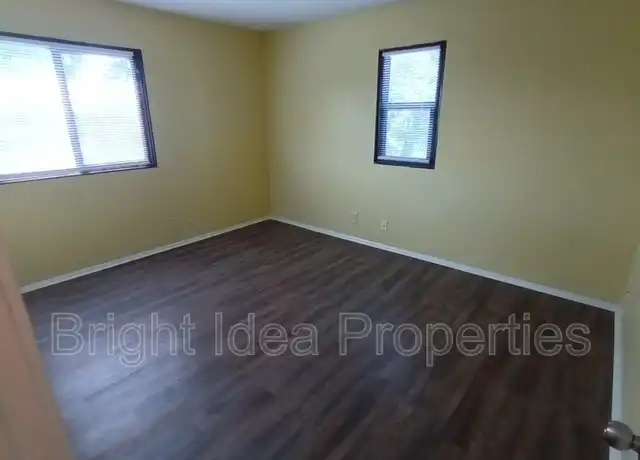 Property at 5940 E River Rd Unit 11, Fridley, MN, 55432, 1 bed, 1 bath, [object Object]
