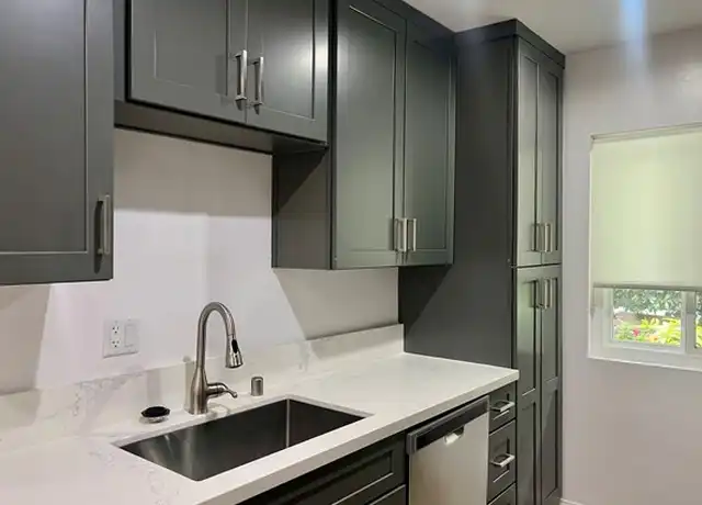 Property at 1422 N Fairfax Ave Unit 2, West Hollywood, CA, 90046, 1 bed, 1 bath, [object Object]
