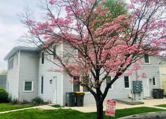 Property at 729 E Hunter Ave #1, Bloomington, IN, 47401, 2 beds, 1 bath, [object Object]