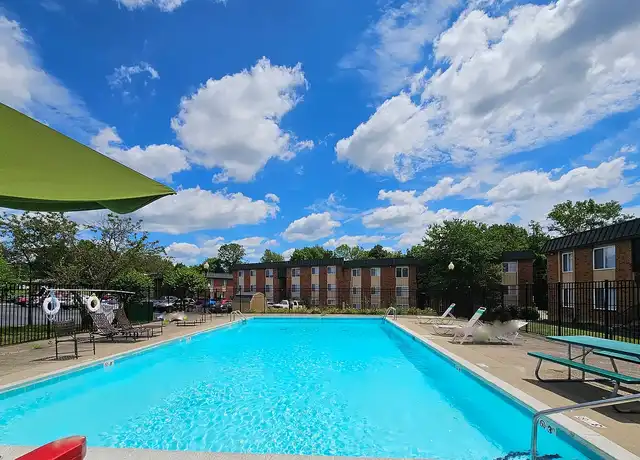 Property at Derby Run Apartments - 6600 Outer Loop, Louisville, KY, 40228, 1-3 bed, 1-1.5 bath, [object Object]