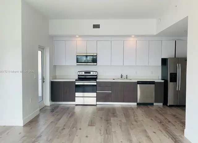 Property at 39 NW 7th Ave Unit 701, Miami, FL, 33128, 1 bed, 2 baths, [object Object]