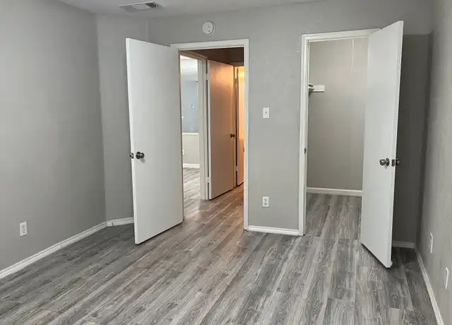 Property at 10637 Braes Bend Dr, Houston, TX, 77071, 2 beds, 2 baths, [object Object]