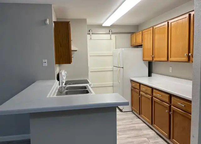 Property at 10637 Braes Bend Dr, Houston, TX, 77071, 2 beds, 2 baths, [object Object]