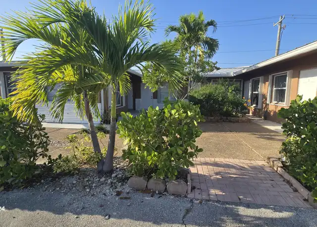 Property at 1019 SE 3rd St Unit 4, Deerfield Beach, FL, 33441, 1 bed, 2 baths, [object Object]