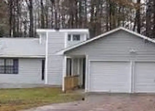 Property at 9579 Briar Creek Ln, Jonesboro, GA, 30238, 3 beds, 2 baths, [object Object]