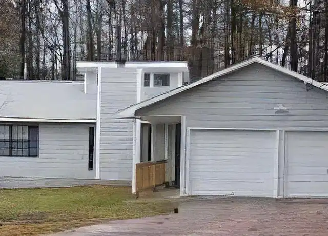 Property at 9579 Briar Creek Ln, Jonesboro, GA, 30238, 3 beds, 2 baths, [object Object]