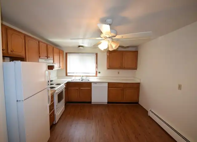 Property at Faircrest Apartments - 330 Island Dr, Madison, WI, 53705, 2 beds, 1 bath, [object Object]