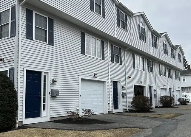 Property at 25 Ash St #2, Waltham, MA, 02453, 2 beds, 1.5 baths, [object Object]