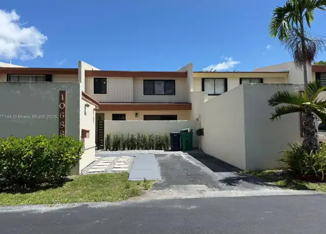 Property at 10688 SW 76th Ter, Miami, FL, 33173, 2 beds, 2.5 baths, [object Object]