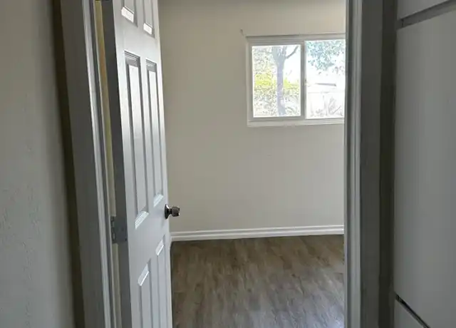 Property at 9490 Elm Ave, Fontana, CA, 92335, 1 bed, 1 bath, [object Object]