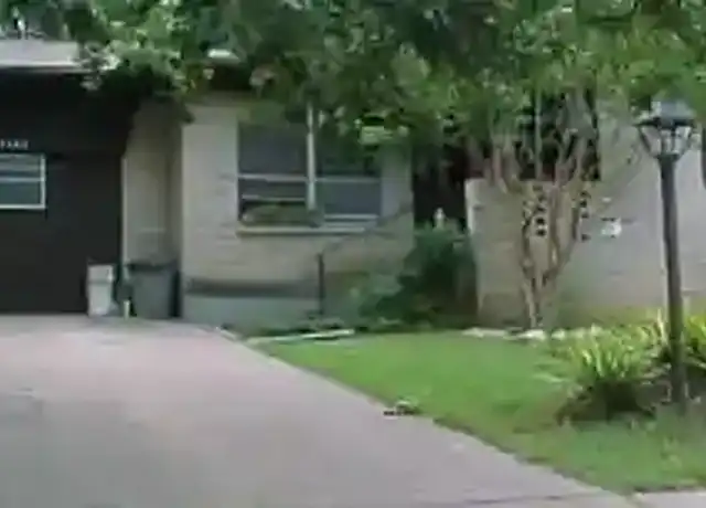Property at 2115 Mercedes Rd, Denton, TX, 76205, 3 beds, 1 bath, [object Object]