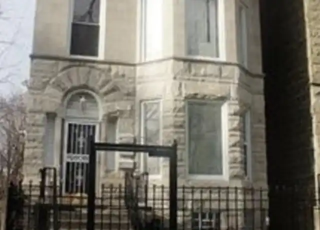 Property at 650 W 61st St Unit 1f, Chicago, IL, 60621, 3 beds, 1 bath, [object Object]