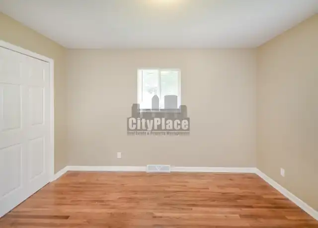 Property at 1215 Taylor Dr E, Indianapolis, IN, 46219, 2 beds, 1 bath, [object Object]