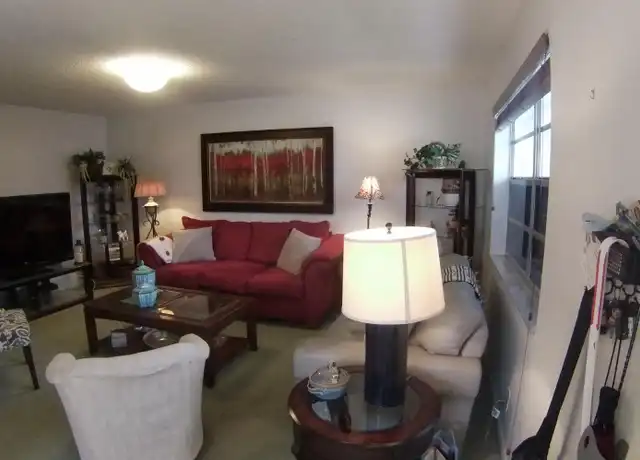 Property at 571 Capri L Unit L, Delray Beach, FL, 33484, 2 beds, 2 baths, [object Object]