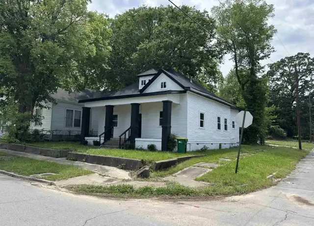 Property at 2000 Rock St, Little Rock, AR, 72206, 3 beds, 2 baths, [object Object]
