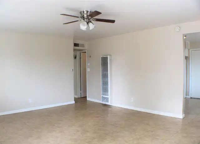 Property at 804 33rd St Unit 6B, Bakersfield, CA, 93301, 2 beds, 1 bath, [object Object]