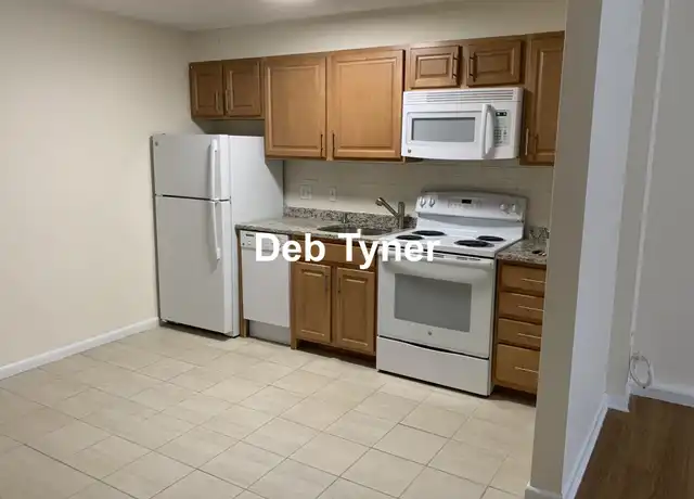 Property at 218 Babcock St Unit 1D, Brookline, MA, 02446, 1 bed, 1 bath, [object Object]