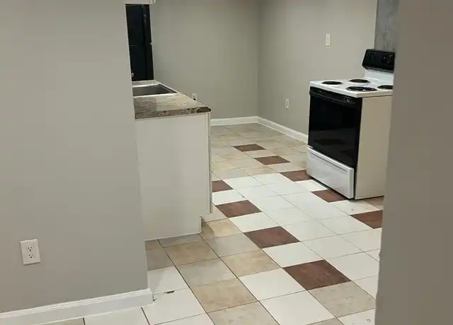 Property at 2070 Chambers Rd Unit 8, Aurora, CO, 80011, 2 beds, 1 bath, [object Object]