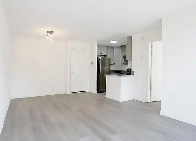 Property at 210 La Fayette Park Pl, Los Angeles, CA, 90057, 1 bed, 1 bath, [object Object]