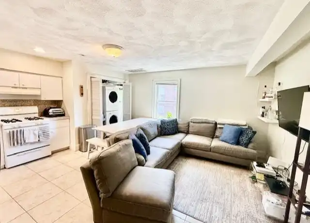 Property at 10 Harris St Unit 5, Boston, MA, 02109, 3 beds, 1 bath, [object Object]