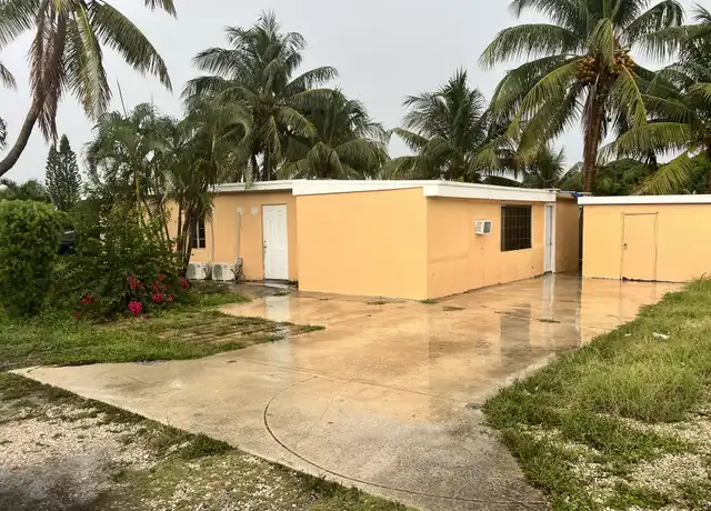 Property at 1236 Peak Rd Unit 2, Lantana, FL, 33462, 2 beds, 1 bath, [object Object]