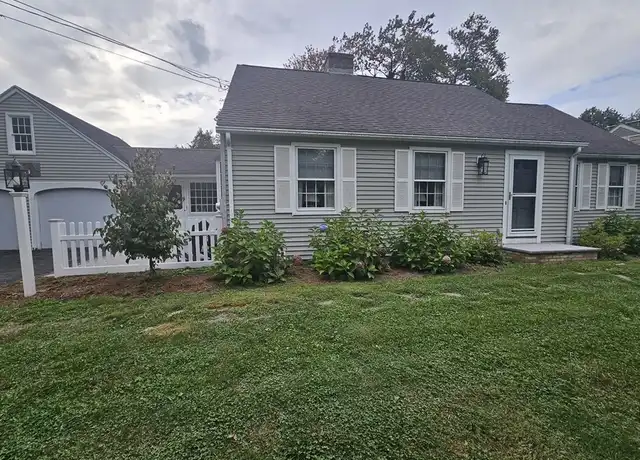 Property at 141 Falmouth Rd, West Springfield, MA, 01089, 4 beds, 2 baths, [object Object]