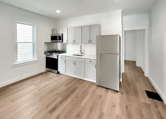 Property at 135 Summit Ave Unit 135, Phillipsburg, NJ, 08865, 3 beds, 1 bath, [object Object]