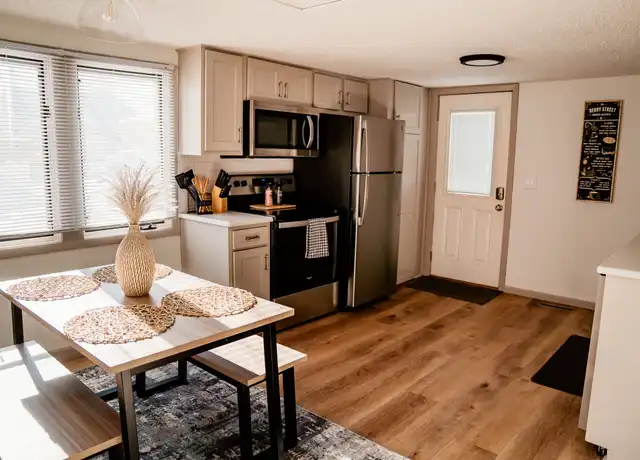 Property at 13 19th Ave SW Unit N/A, Rochester, MN, 55902, 2 beds, 1 bath, [object Object]