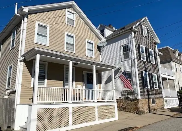 Property at 14 Lee Ave, Newport, RI, 02840, 3 beds, 2 baths, [object Object]