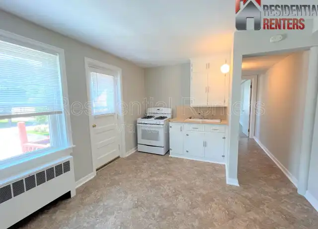 Property at 8020 W Becher St Unit 3, West Allis, WI, 53219, 1 bed, 1 bath, [object Object]