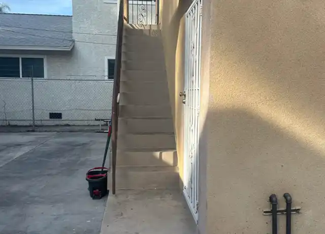 Property at 831 W 41st Dr, Los Angeles, CA, 90037, 1 bed, 1 bath, [object Object]