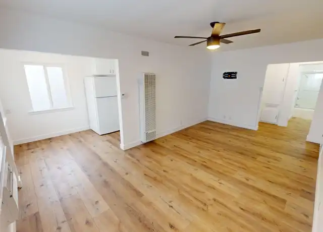 Property at 118 E Kelso St Unit 118-3, Inglewood, CA, 90301, 1 bed, 1 bath, [object Object]