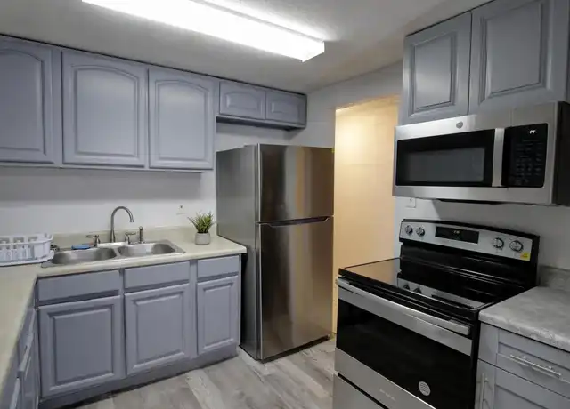 Property at 3201 Star St, Tampa, FL, 33605, 1 bed, 1 bath, [object Object]