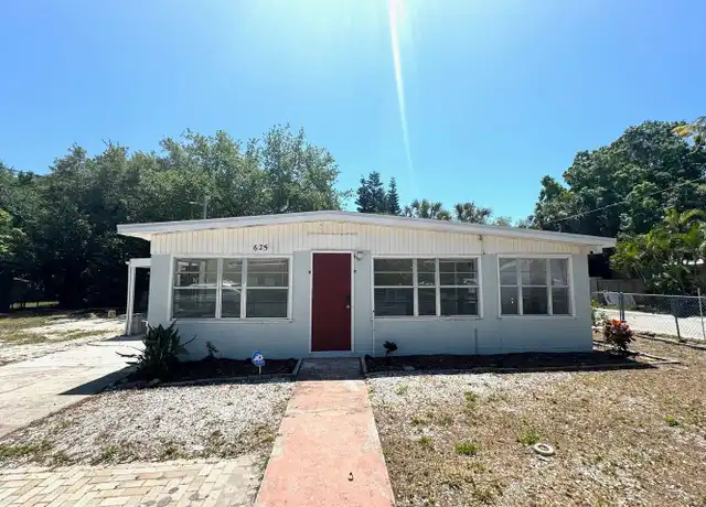Property at 625 12th Ave W, Bradenton, FL, 34205, 4 beds, 2 baths, [object Object]