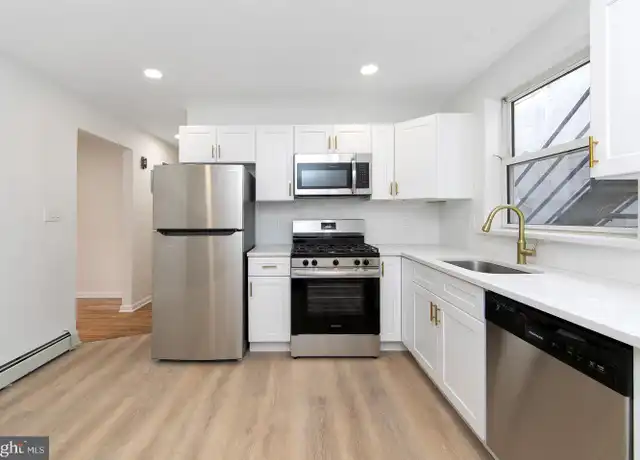 Property at 11 S Black Horse Pike Unit 4B, Haddon Heights, NJ, 08035, 2 beds, 1 bath, [object Object]