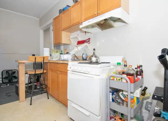 Property at 883 Huntington Ave, Boston, MA, 02115, 2 beds, 1 bath, [object Object]
