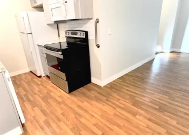 Property at 2755 NE Hogan Dr Unit 5, Gresham, OR, 97030, 1 bed, 1 bath, [object Object]