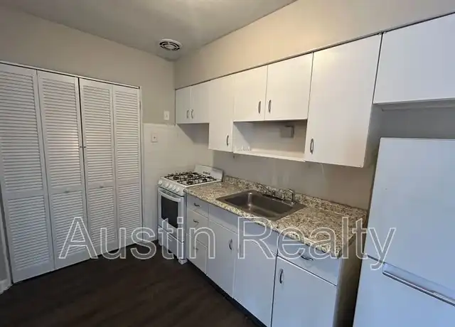 Property at 8039 Gravois Rd, St. Louis, MO, 63123, 1 bed, 1 bath, [object Object]